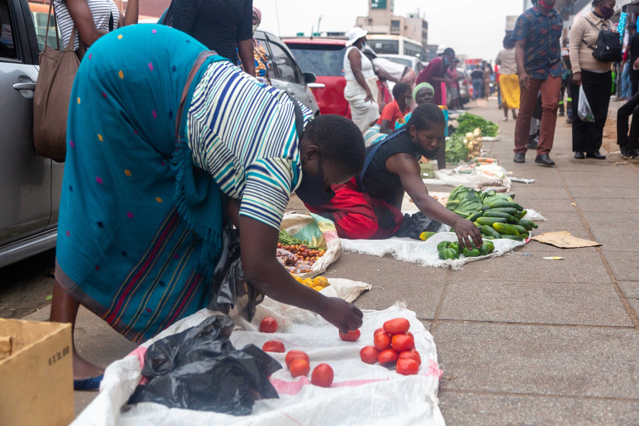 The Government Of Zimbabwe Has A Difficult Battle From Informal Traders