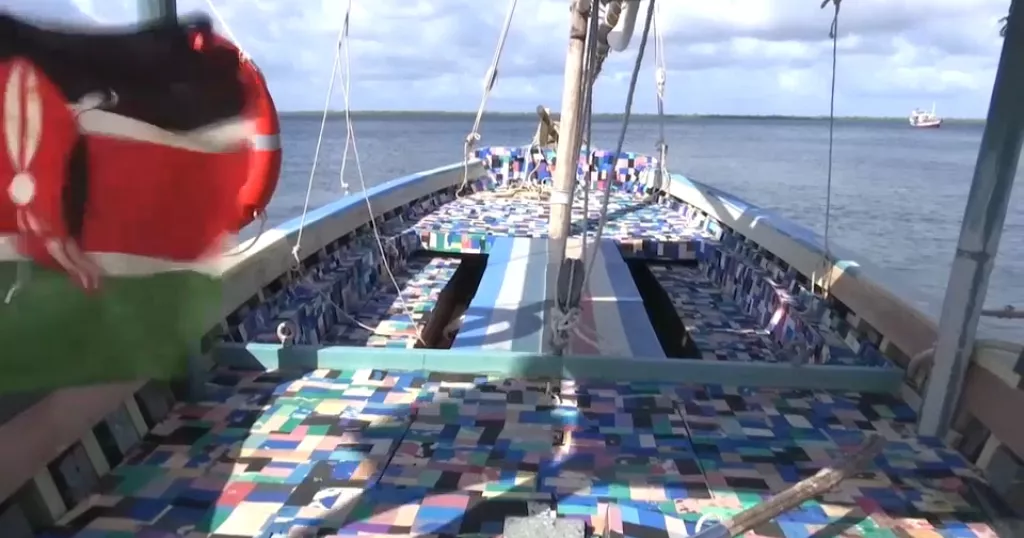 Kenya: Islanders Recycle Plastic Debris that has Washed Up into Boats