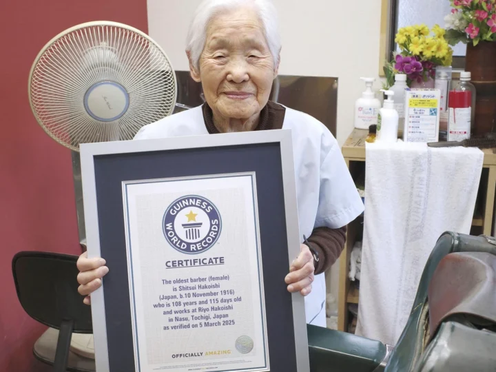 The Oldest Barber in the World is a Japanese Woman Who is 108 Years Old