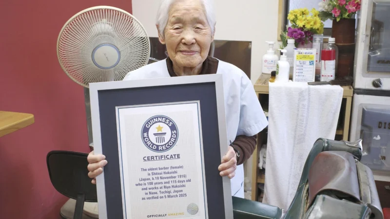 The Oldest Barber in the World is a Japanese Woman Who is 108 Years Old