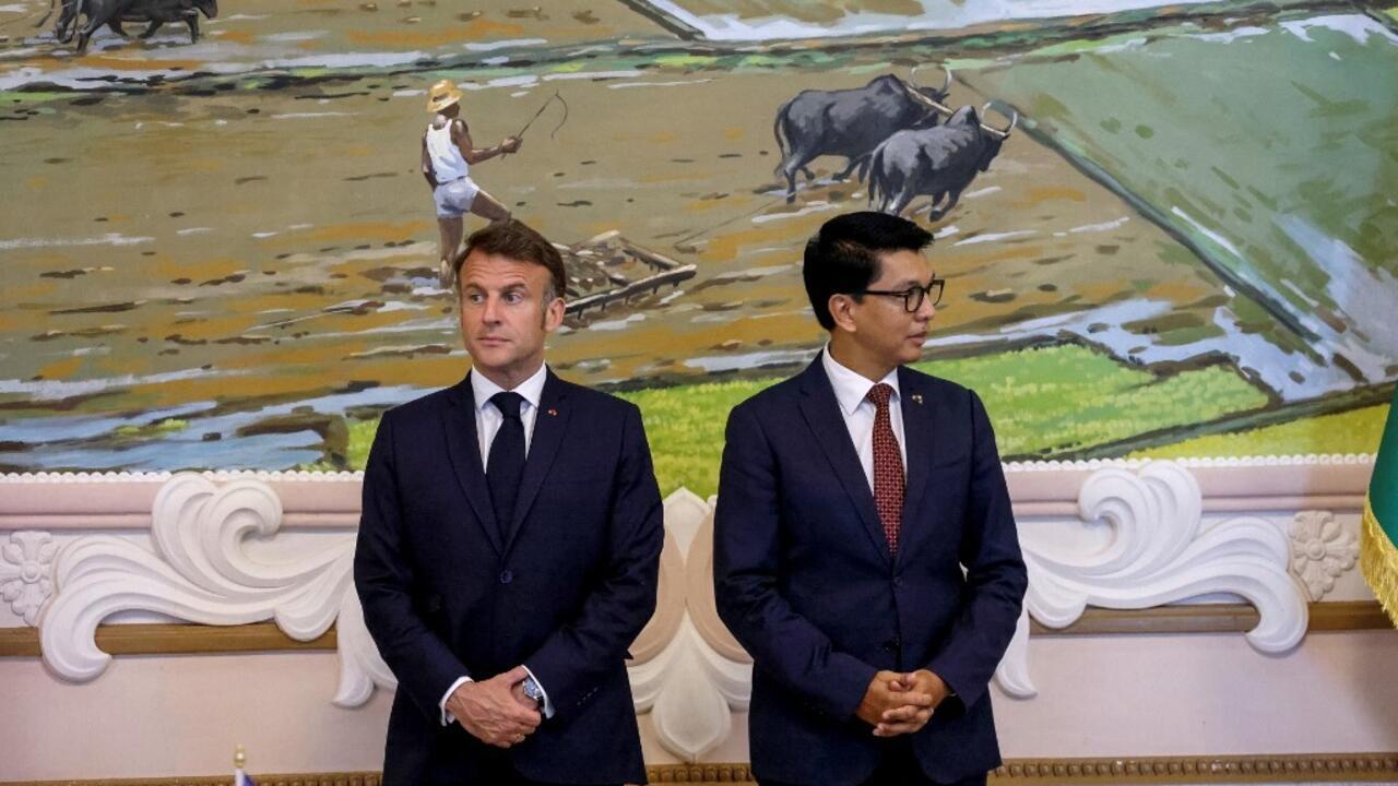 The president of Madgascar is in Paris to Talk about the Disputed Islets in the Indian Ocean