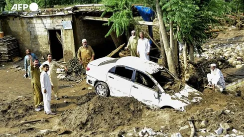 Rescue Operations Continue in Pakistan as Almost 400 People Have Died as a Result of Flash Floods