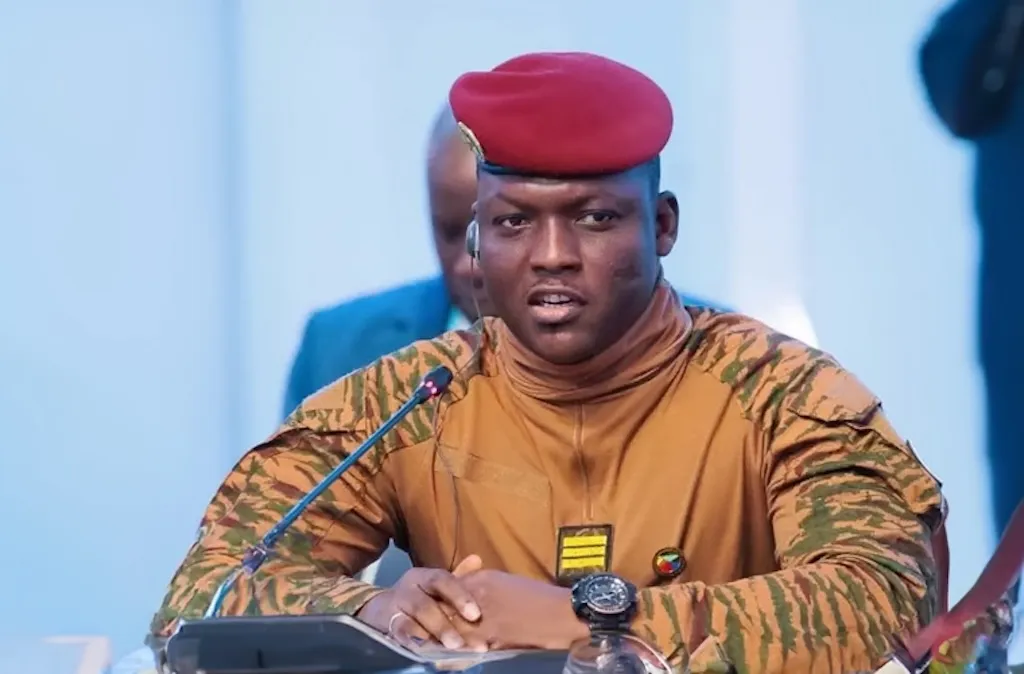 Nigeria Formally Apologizes to Burkina Faso For Violating Their Airspace