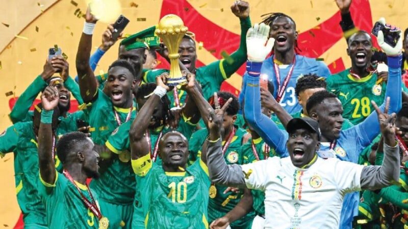 The Africa Cup Winners are Welcomed as Heroes Upon their Return to Dakar