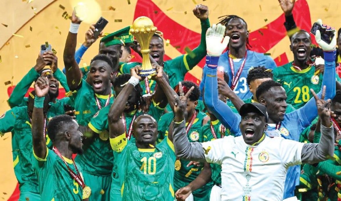The Africa Cup Winners are Welcomed as Heroes Upon their Return to Dakar