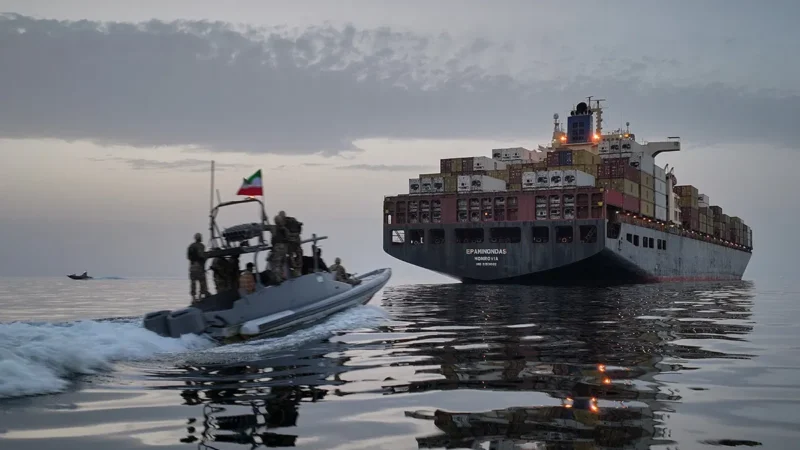 In Anticipation of a US-Iran Agreement, ships in the Strait of Hormuz are Still Stuck