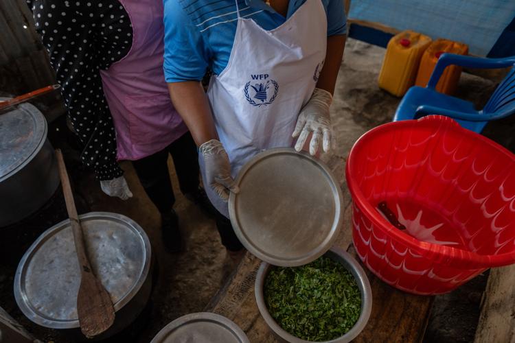 Ebola: WFP Increases Food Aid for Patients and Frontline Staff