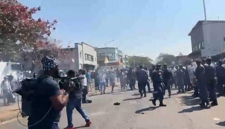 Injuries as Violence Breaks Out at an Anti-Immigrant Demonstration in South Africa